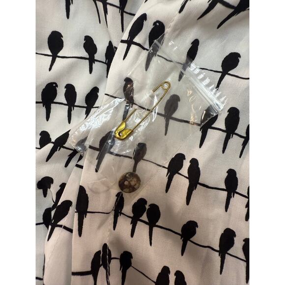 Jane and Delancey "Birds on a Wire" Women's Button Down Blouse in Black & White - Picture 4 of 4